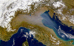italia vista satellite