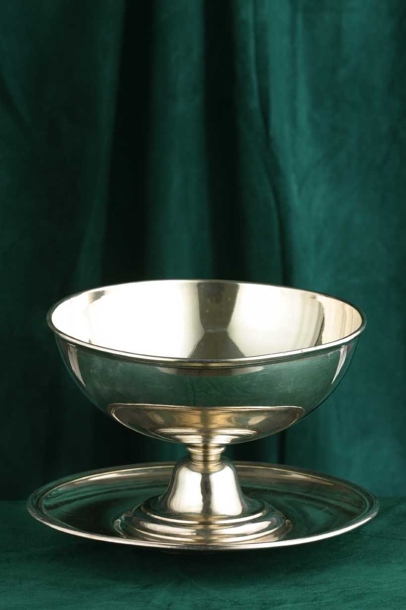 Fonte battesimale moderno in argento