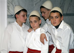 Nell’intervallo della conferenza, balli in costumi tipici regionali dell’Albania, in onore della delegazione italiana 8