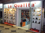 Negozio di scarpe a Tirana