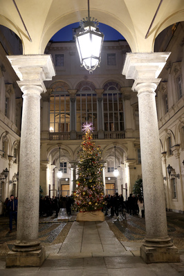 Accensione albero di Natale a Palazzo Civico