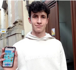 Foto del 18enne Samuele Viganò mette in mostra la sua applicazione innovativa