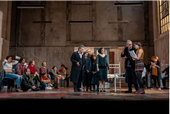 Una scena dei “Sei personaggi in cerca d’autore” la cui rappresentazione al Teatro Carignano di Torino sarà accessibile a tutti