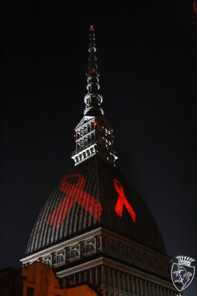 Il Red Ribbon illumina la Mole Antonelliana
