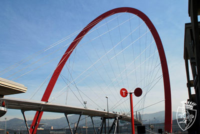 La passerella e l'Arco olimpico