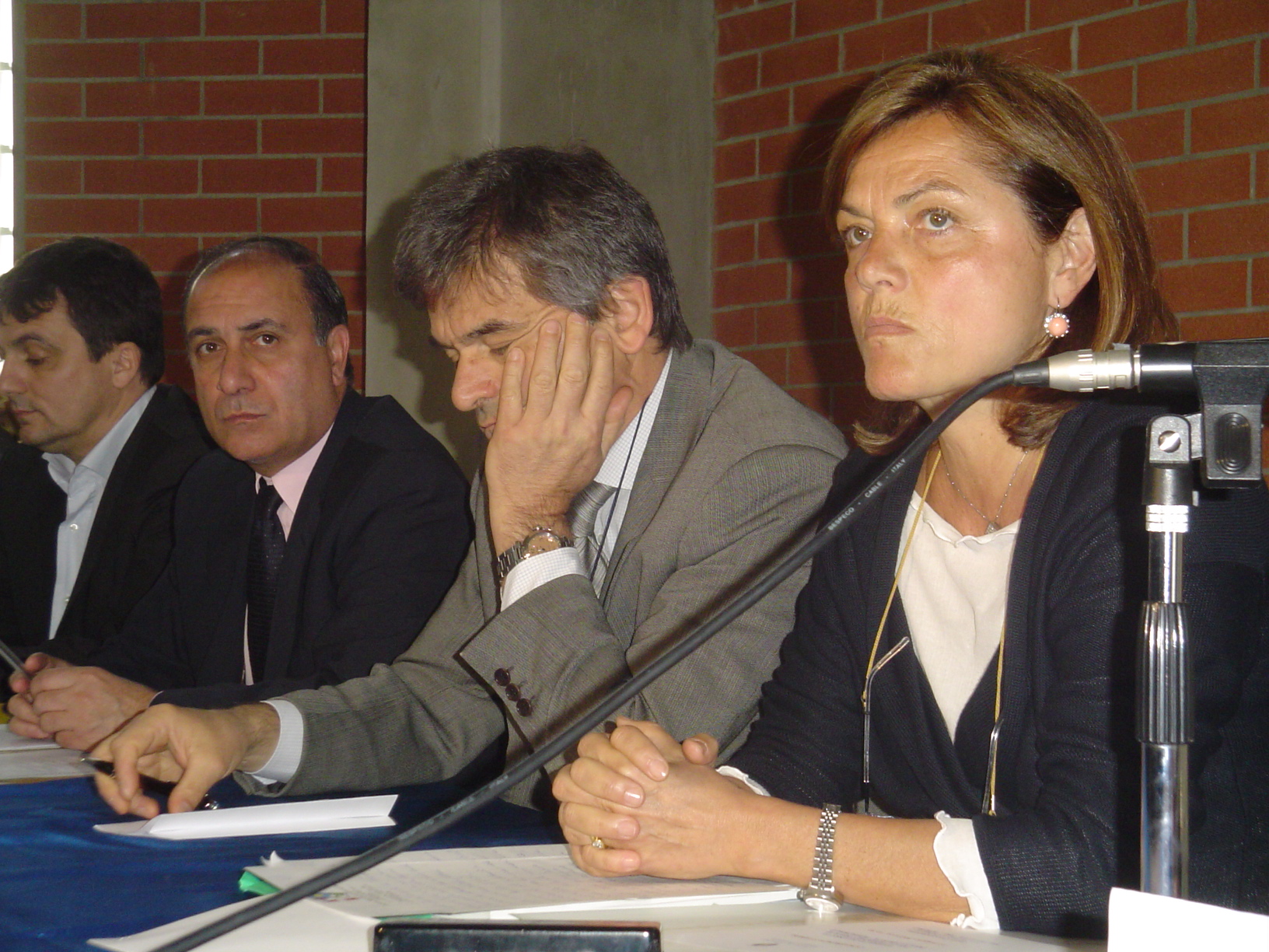 Da destra Maria Pia Brunato, Sergio Chiamparino, Domenico Gallo nella casa circondariale Lorusso e Cutugno 