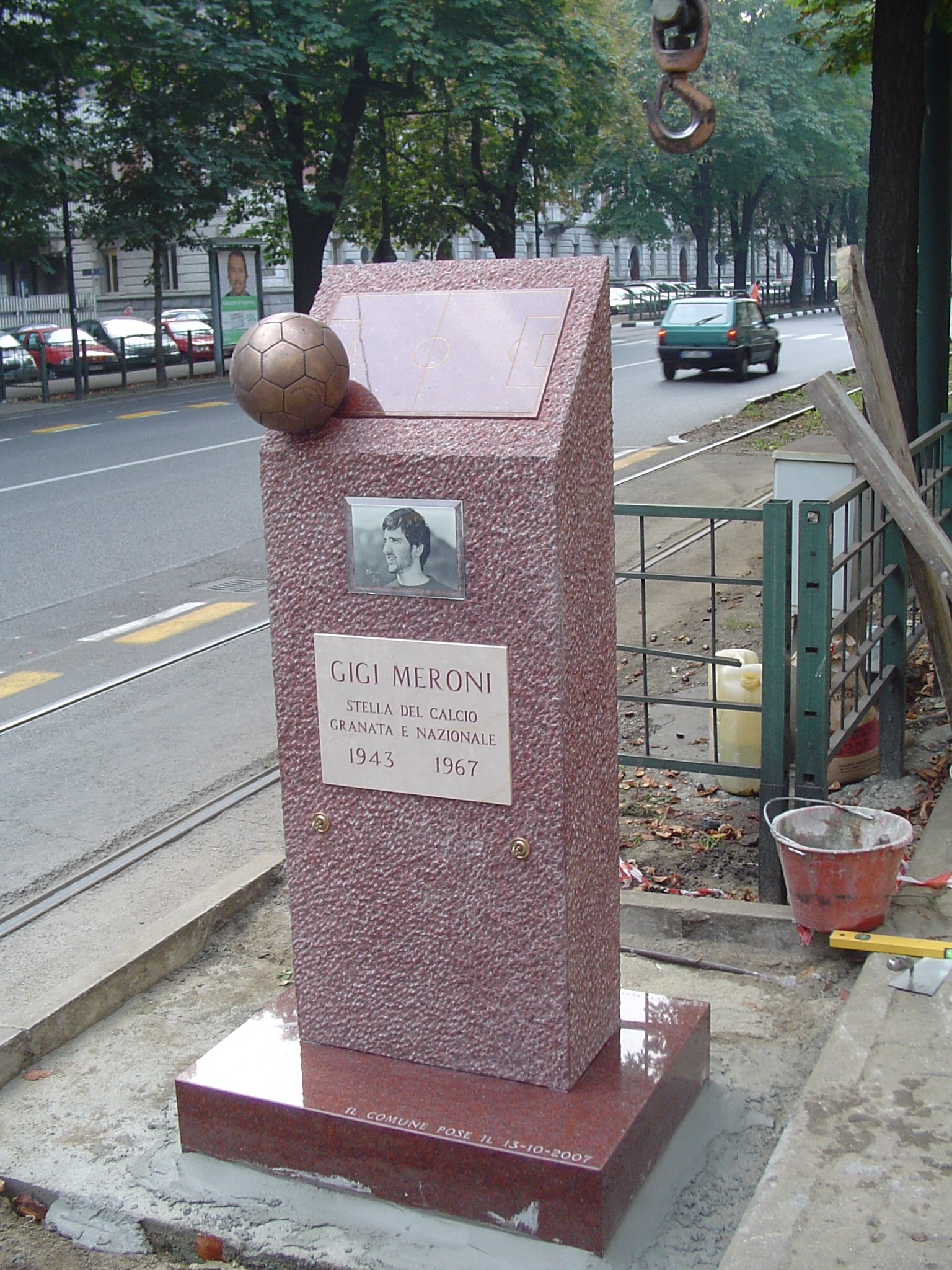 il monumento a Gigi Meroni