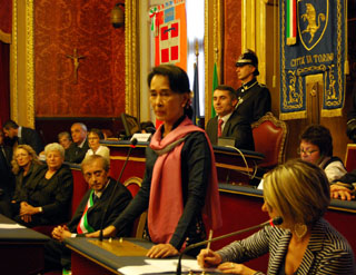 Aung San Suu Kyi in Sala Rossa